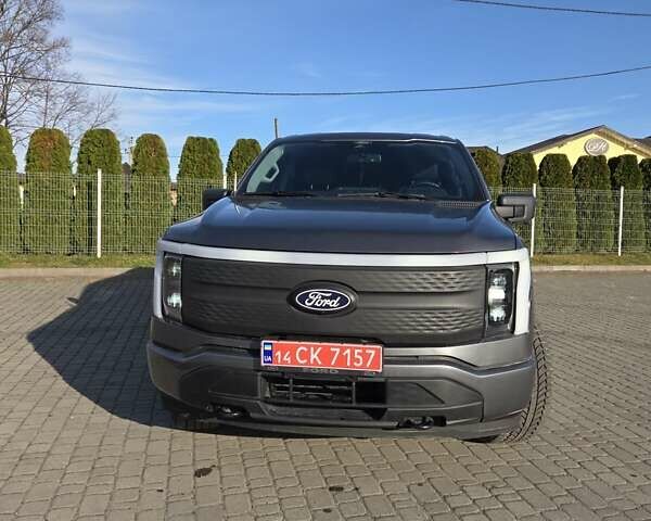 Серый Форд Ф-150, объемом двигателя 0 л и пробегом 9 тыс. км за 42000 $, фото 1 на Automoto.ua