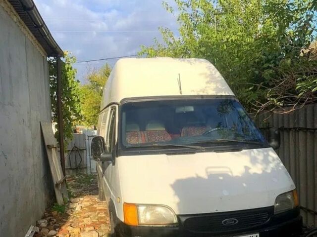 Белый Форд F-Series, объемом двигателя 2.5 л и пробегом 777 тыс. км за 2000 $, фото 1 на Automoto.ua