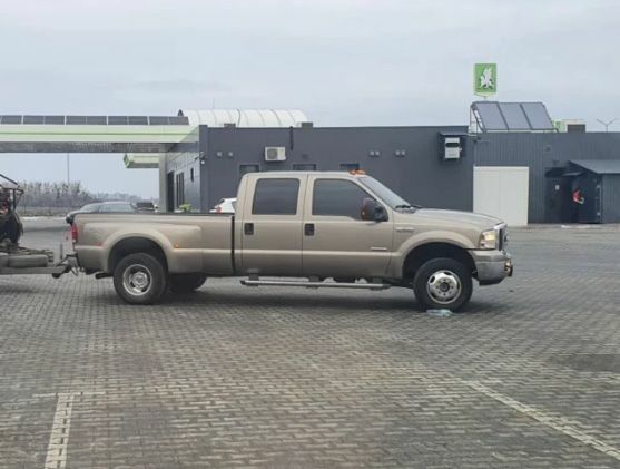 Коричневый Форд F-Series, объемом двигателя 6 л и пробегом 350 тыс. км за 17500 $, фото 1 на Automoto.ua