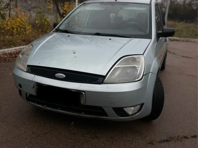 Серый Форд Фестива, объемом двигателя 1.4 л и пробегом 330 тыс. км за 2100 $, фото 1 на Automoto.ua