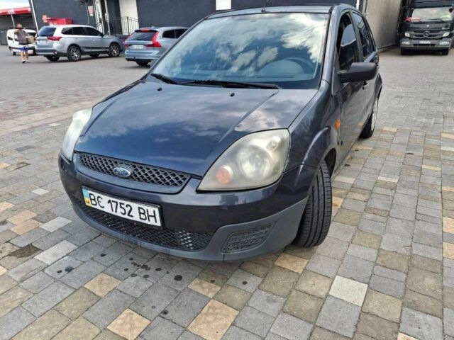 Серый Форд Фестива, объемом двигателя 1.4 л и пробегом 271 тыс. км за 3199 $, фото 1 на Automoto.ua