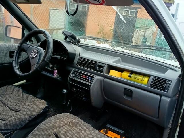 Білий Форд Фієста, об'ємом двигуна 1.1 л та пробігом 0 тис. км за 500 $, фото 1 на Automoto.ua