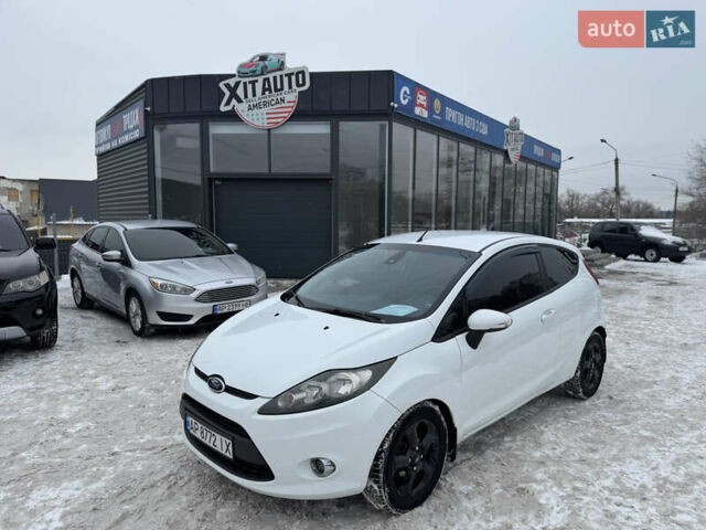 Білий Форд Фієста, об'ємом двигуна 1.4 л та пробігом 233 тис. км за 4800 $, фото 1 на Automoto.ua