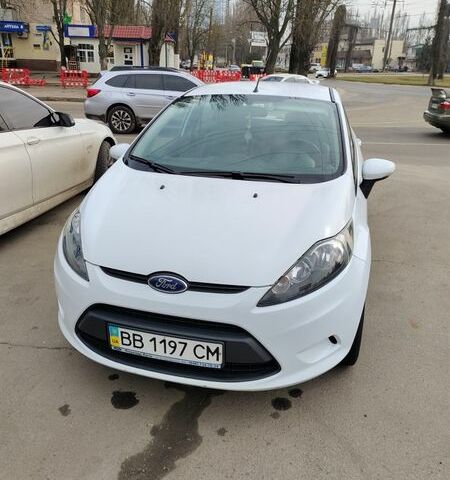 Белый Форд Фиеста, объемом двигателя 1.25 л и пробегом 81 тыс. км за 6200 $, фото 1 на Automoto.ua