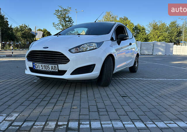 Белый Форд Фиеста, объемом двигателя 1.56 л и пробегом 157 тыс. км за 6650 $, фото 1 на Automoto.ua