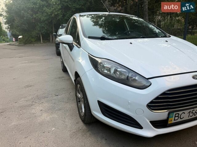 Білий Форд Фієста, об'ємом двигуна 1.24 л та пробігом 305 тис. км за 4300 $, фото 1 на Automoto.ua