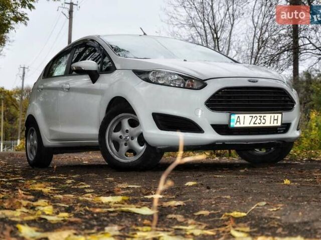 Белый Форд Фиеста, объемом двигателя 1.5 л и пробегом 230 тыс. км за 6500 $, фото 1 на Automoto.ua