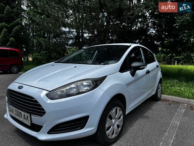 Белый Форд Фиеста, объемом двигателя 1.25 л и пробегом 144 тыс. км за 4075 $, фото 1 на Automoto.ua