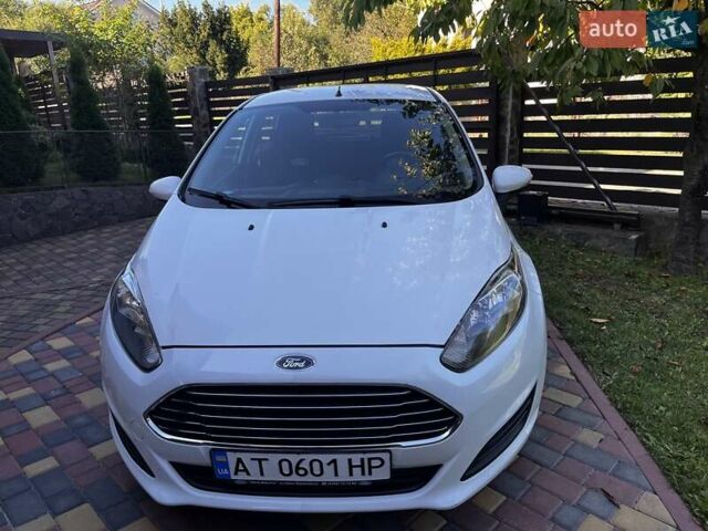 Белый Форд Фиеста, объемом двигателя 1.5 л и пробегом 101 тыс. км за 10000 $, фото 1 на Automoto.ua
