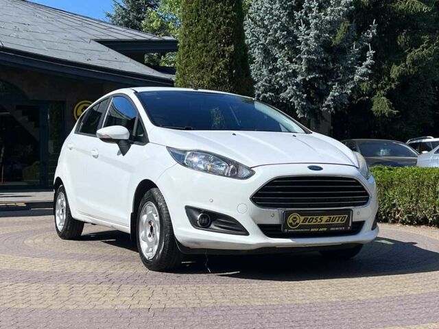 Белый Форд Фиеста, объемом двигателя 0 л и пробегом 102 тыс. км за 5658 $, фото 1 на Automoto.ua