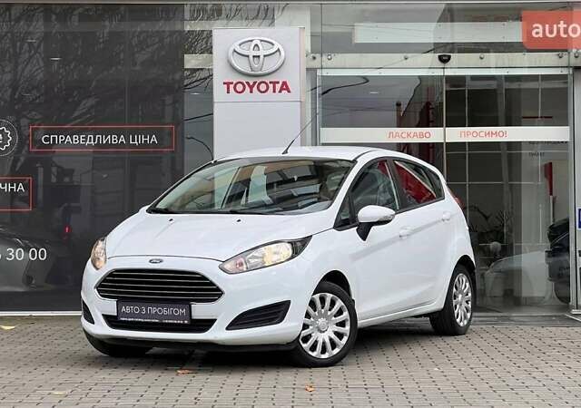 Белый Форд Фиеста, объемом двигателя 1.6 л и пробегом 68 тыс. км за 6456 $, фото 1 на Automoto.ua