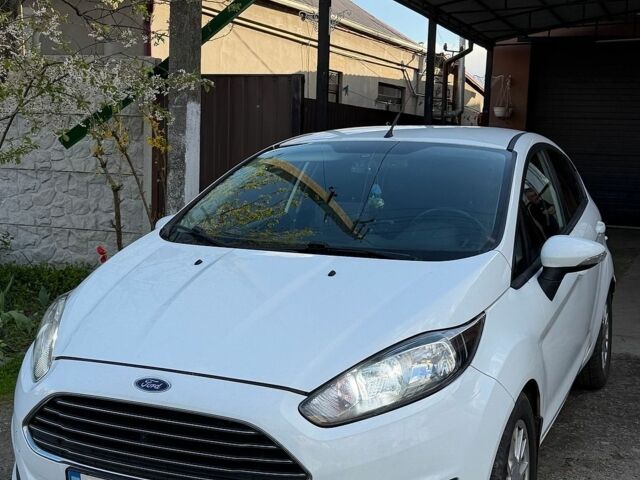 Білий Форд Фієста, об'ємом двигуна 1.5 л та пробігом 156 тис. км за 7300 $, фото 1 на Automoto.ua