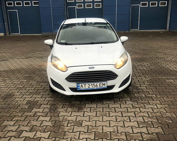 Белый Форд Фиеста, объемом двигателя 1.5 л и пробегом 289 тыс. км за 5690 $, фото 1 на Automoto.ua