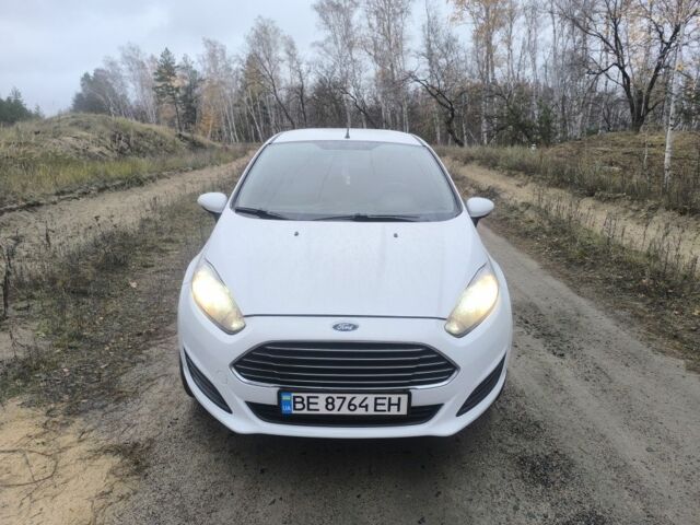 Білий Форд Фієста, об'ємом двигуна 1.5 л та пробігом 190 тис. км за 7625 $, фото 1 на Automoto.ua