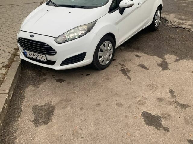 Білий Форд Фієста, об'ємом двигуна 1 л та пробігом 217 тис. км за 6000 $, фото 1 на Automoto.ua