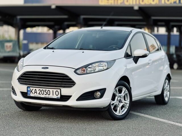 Белый Форд Фиеста, объемом двигателя 1 л и пробегом 140 тыс. км за 7850 $, фото 1 на Automoto.ua