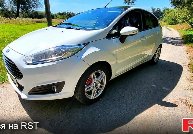 Білий Форд Фієста, об'ємом двигуна 10 л та пробігом 98 тис. км за 7000 $, фото 1 на Automoto.ua