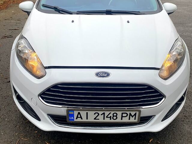 Белый Форд Фиеста, объемом двигателя 1 л и пробегом 118 тыс. км за 7200 $, фото 1 на Automoto.ua