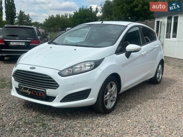 Білий Форд Фієста, об'ємом двигуна 1 л та пробігом 112 тис. км за 6600 $, фото 1 на Automoto.ua