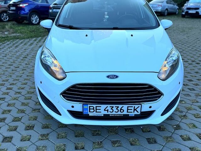 Белый Форд Фиеста, объемом двигателя 1 л и пробегом 85 тыс. км за 8500 $, фото 1 на Automoto.ua