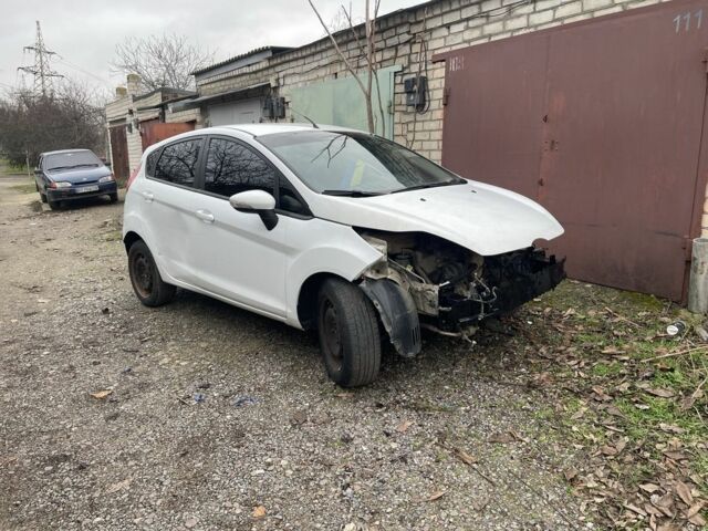 Білий Форд Фієста, об'ємом двигуна 0 л та пробігом 138 тис. км за 3300 $, фото 1 на Automoto.ua