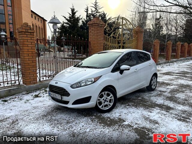 Белый Форд Фиеста, объемом двигателя 1.6 л и пробегом 123 тыс. км за 8777 $, фото 1 на Automoto.ua