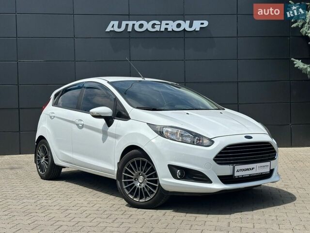 Белый Форд Фиеста, объемом двигателя 1 л и пробегом 90 тыс. км за 7700 $, фото 1 на Automoto.ua