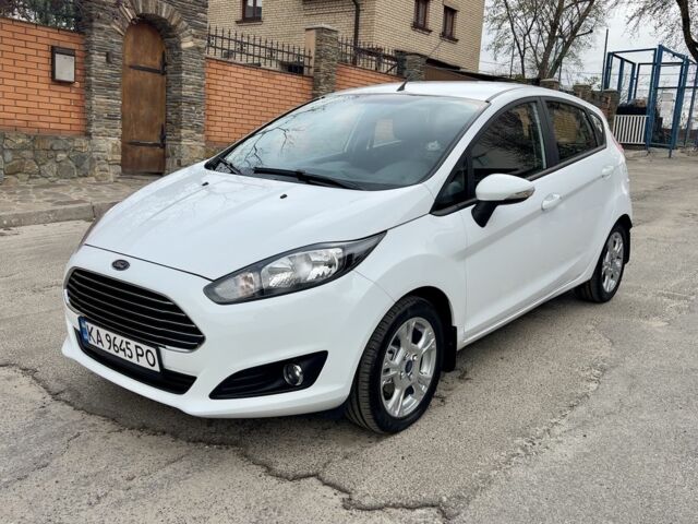 Белый Форд Фиеста, объемом двигателя 1 л и пробегом 105 тыс. км за 7900 $, фото 1 на Automoto.ua