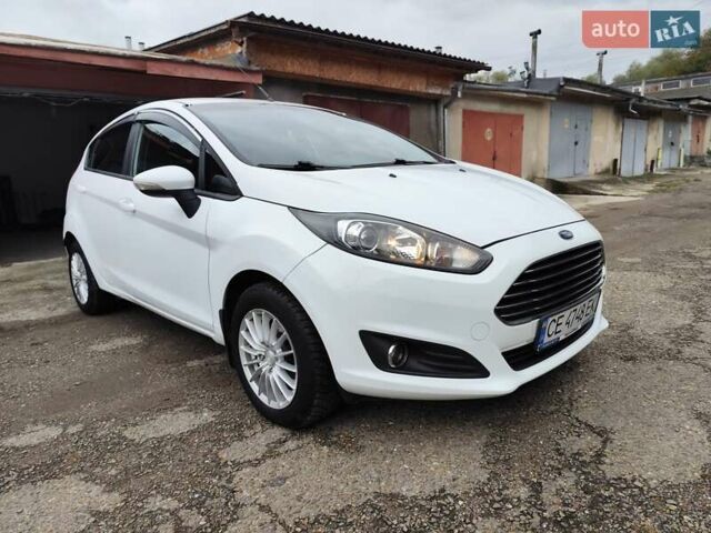 Білий Форд Фієста, об'ємом двигуна 1 л та пробігом 170 тис. км за 6300 $, фото 1 на Automoto.ua