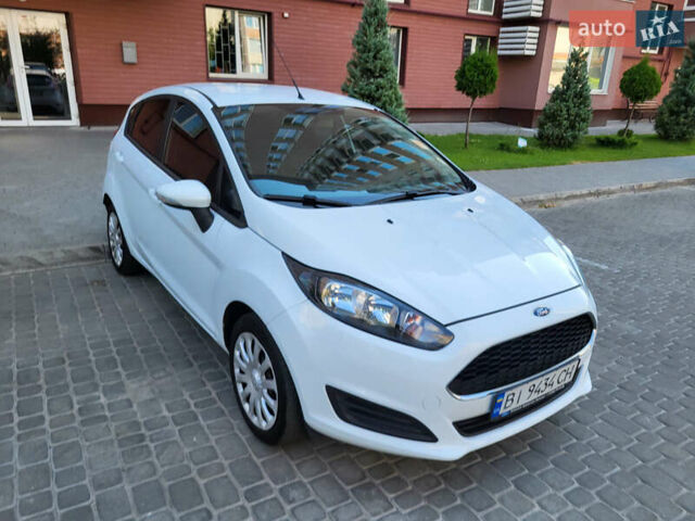 Білий Форд Фієста, об'ємом двигуна 1.24 л та пробігом 71 тис. км за 9500 $, фото 1 на Automoto.ua