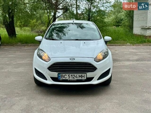 Білий Форд Фієста, об'ємом двигуна 1.25 л та пробігом 201 тис. км за 6300 $, фото 1 на Automoto.ua