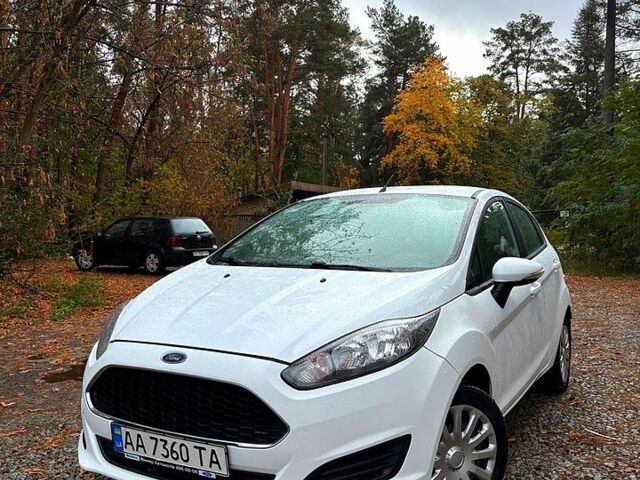 Белый Форд Фиеста, объемом двигателя 1.4 л и пробегом 149 тыс. км за 7200 $, фото 1 на Automoto.ua