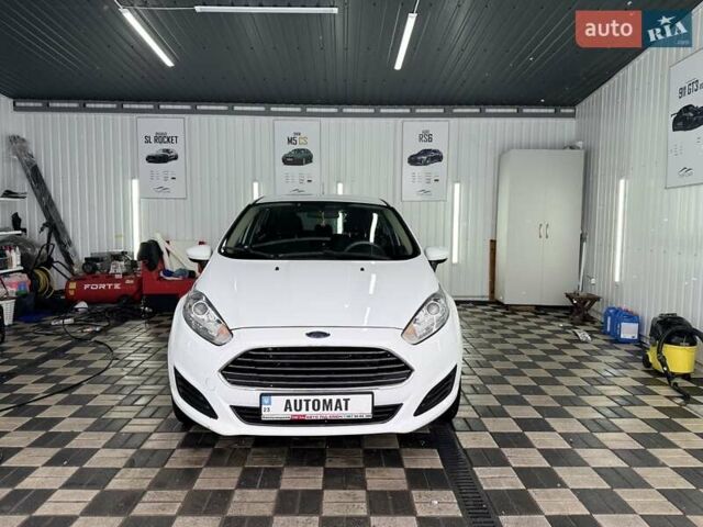 Білий Форд Фієста, об'ємом двигуна 1.6 л та пробігом 106 тис. км за 6950 $, фото 1 на Automoto.ua