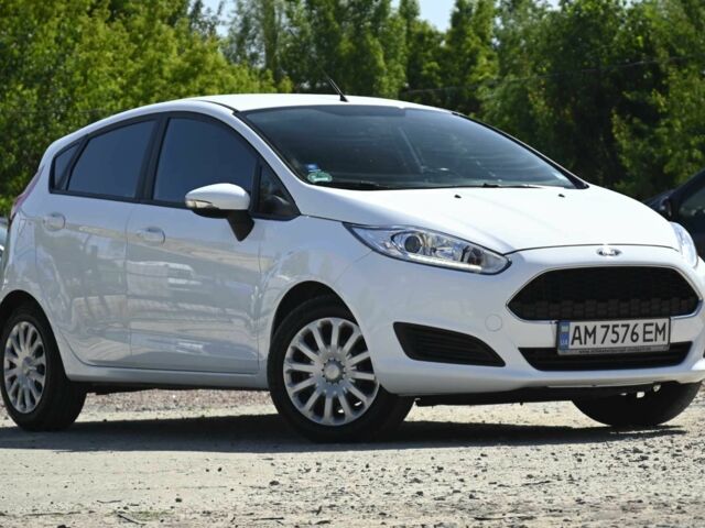 Белый Форд Фиеста, объемом двигателя 1.5 л и пробегом 115 тыс. км за 8500 $, фото 1 на Automoto.ua