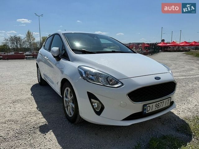 Белый Форд Фиеста, объемом двигателя 1 л и пробегом 121 тыс. км за 10500 $, фото 1 на Automoto.ua