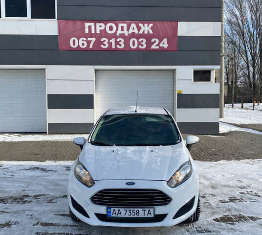 Белый Форд Фиеста, объемом двигателя 1.24 л и пробегом 153 тыс. км за 6200 $, фото 1 на Automoto.ua