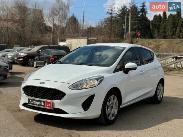 Белый Форд Фиеста, объемом двигателя 1 л и пробегом 128 тыс. км за 7690 $, фото 1 на Automoto.ua