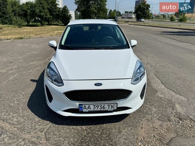 Білий Форд Фієста, об'ємом двигуна 1.08 л та пробігом 140 тис. км за 7500 $, фото 1 на Automoto.ua