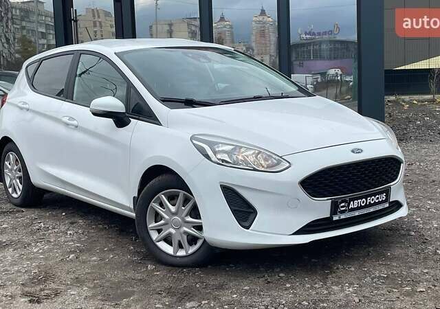 Белый Форд Фиеста, объемом двигателя 1.08 л и пробегом 101 тыс. км за 8990 $, фото 1 на Automoto.ua