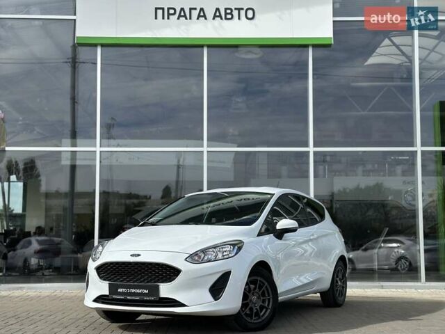 Белый Форд Фиеста, объемом двигателя 1.08 л и пробегом 118 тыс. км за 7800 $, фото 1 на Automoto.ua
