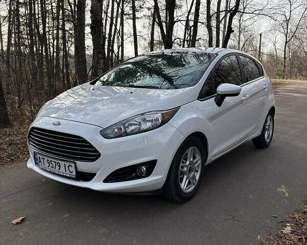 Белый Форд Фиеста, объемом двигателя 1.6 л и пробегом 128 тыс. км за 9300 $, фото 1 на Automoto.ua