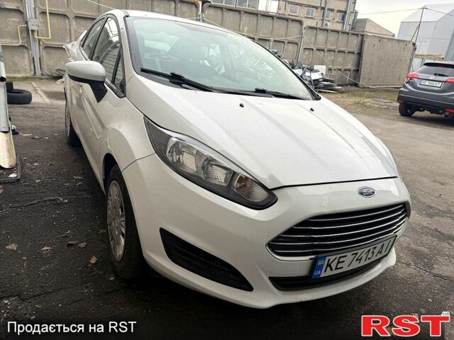 Белый Форд Фиеста, объемом двигателя 1.6 л и пробегом 890 тыс. км за 4150 $, фото 1 на Automoto.ua
