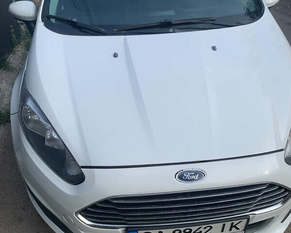 Білий Форд Фієста, об'ємом двигуна 1.6 л та пробігом 250 тис. км за 6750 $, фото 1 на Automoto.ua