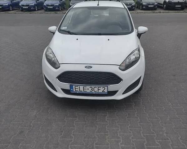 Белый Форд Фиеста, объемом двигателя 1.5 л и пробегом 222 тыс. км за 7200 $, фото 1 на Automoto.ua