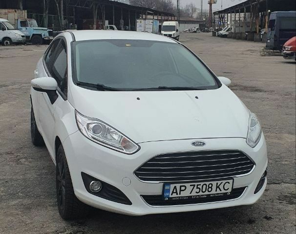 Белый Форд Фиеста, объемом двигателя 1.6 л и пробегом 79 тыс. км за 9000 $, фото 1 на Automoto.ua