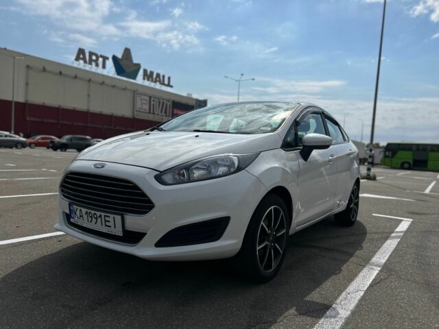 Білий Форд Фієста, об'ємом двигуна 1.6 л та пробігом 78 тис. км за 7900 $, фото 1 на Automoto.ua