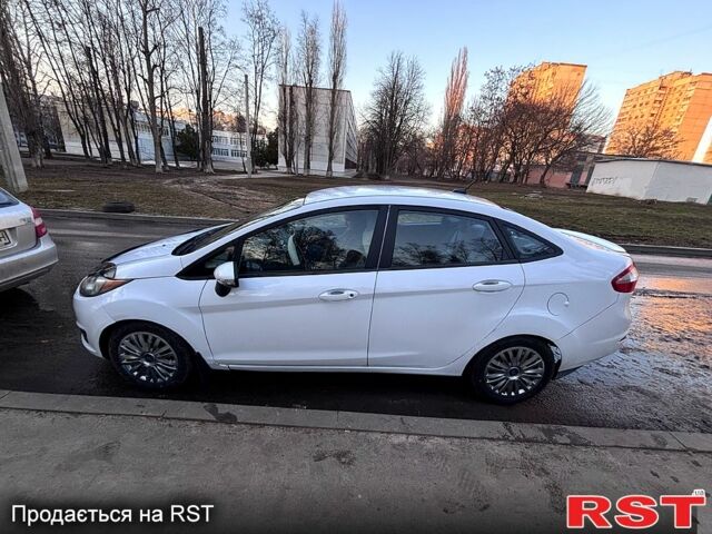 Белый Форд Фиеста, объемом двигателя 1.6 л и пробегом 161 тыс. км за 8500 $, фото 1 на Automoto.ua