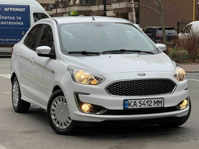 Білий Форд Фієста, об'ємом двигуна 1.2 л та пробігом 95 тис. км за 7200 $, фото 1 на Automoto.ua