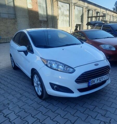 Білий Форд Фієста, об'ємом двигуна 1.6 л та пробігом 140 тис. км за 5950 $, фото 1 на Automoto.ua