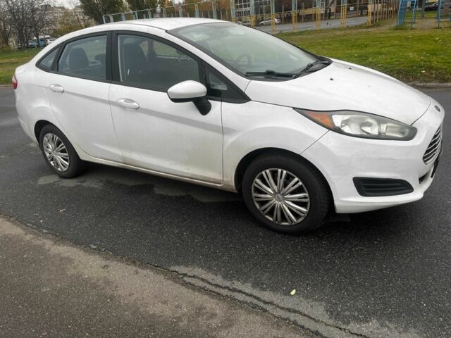 Белый Форд Фиеста, объемом двигателя 1.6 л и пробегом 2 тыс. км за 8000 $, фото 1 на Automoto.ua